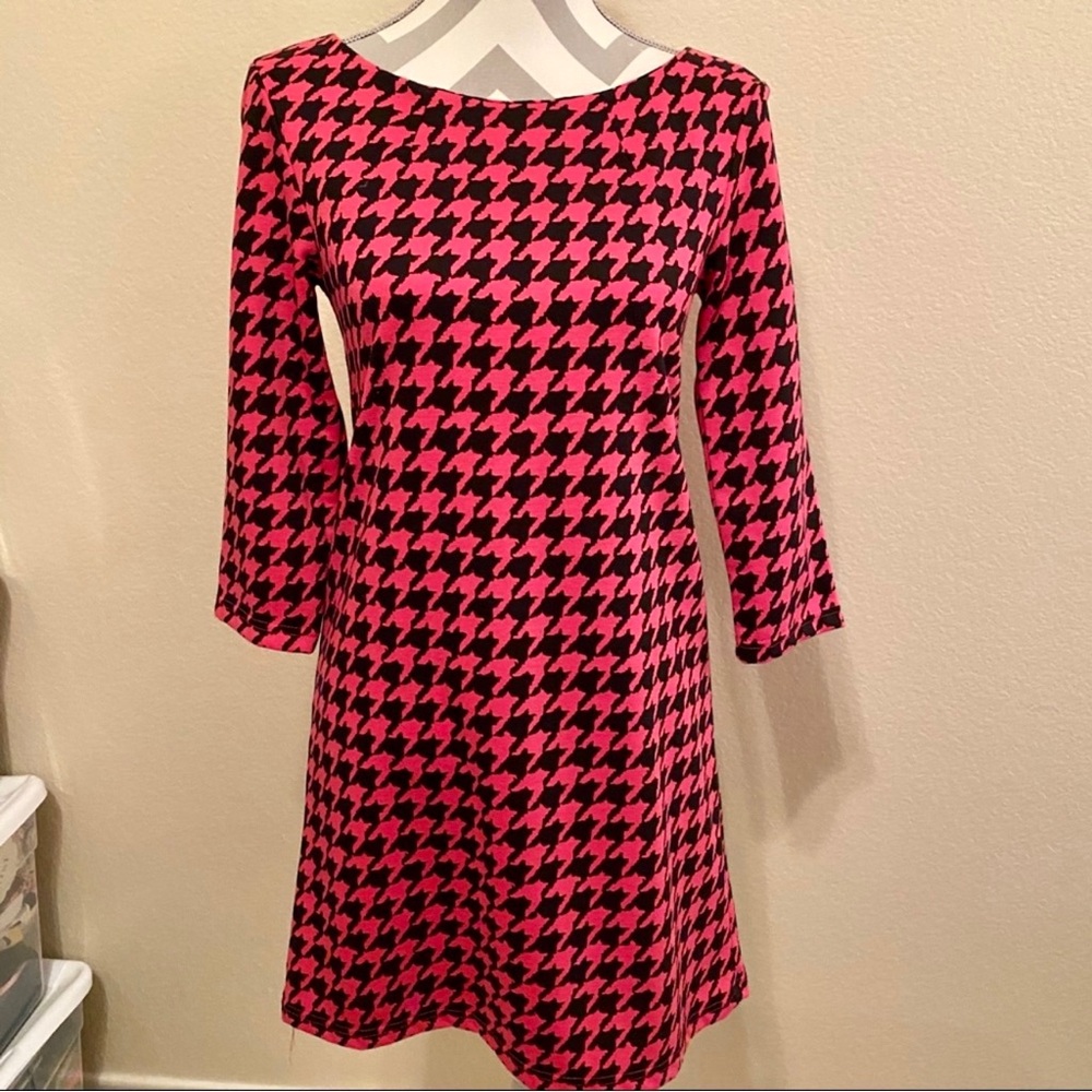 NWT H&M Hot Pink Black Houndstooth Print Shift 3/4 Sleeve Mini Dress XS